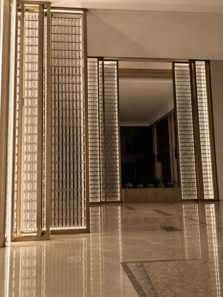 Rectangular Crystal Hanging Panels — Application reference 023