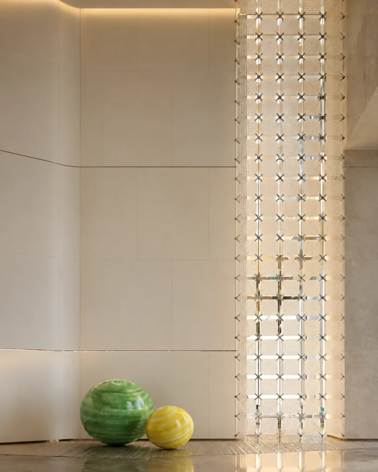 Square Crystal Panels & Modules — Application reference 010
